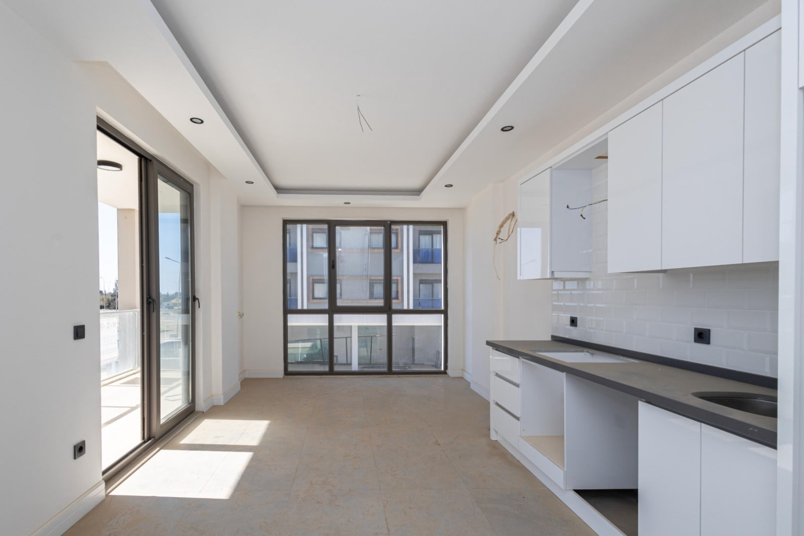 LUXUS NEUBAUWOHNUNG 1+1 ANTALYA ALANYA KARGICAK