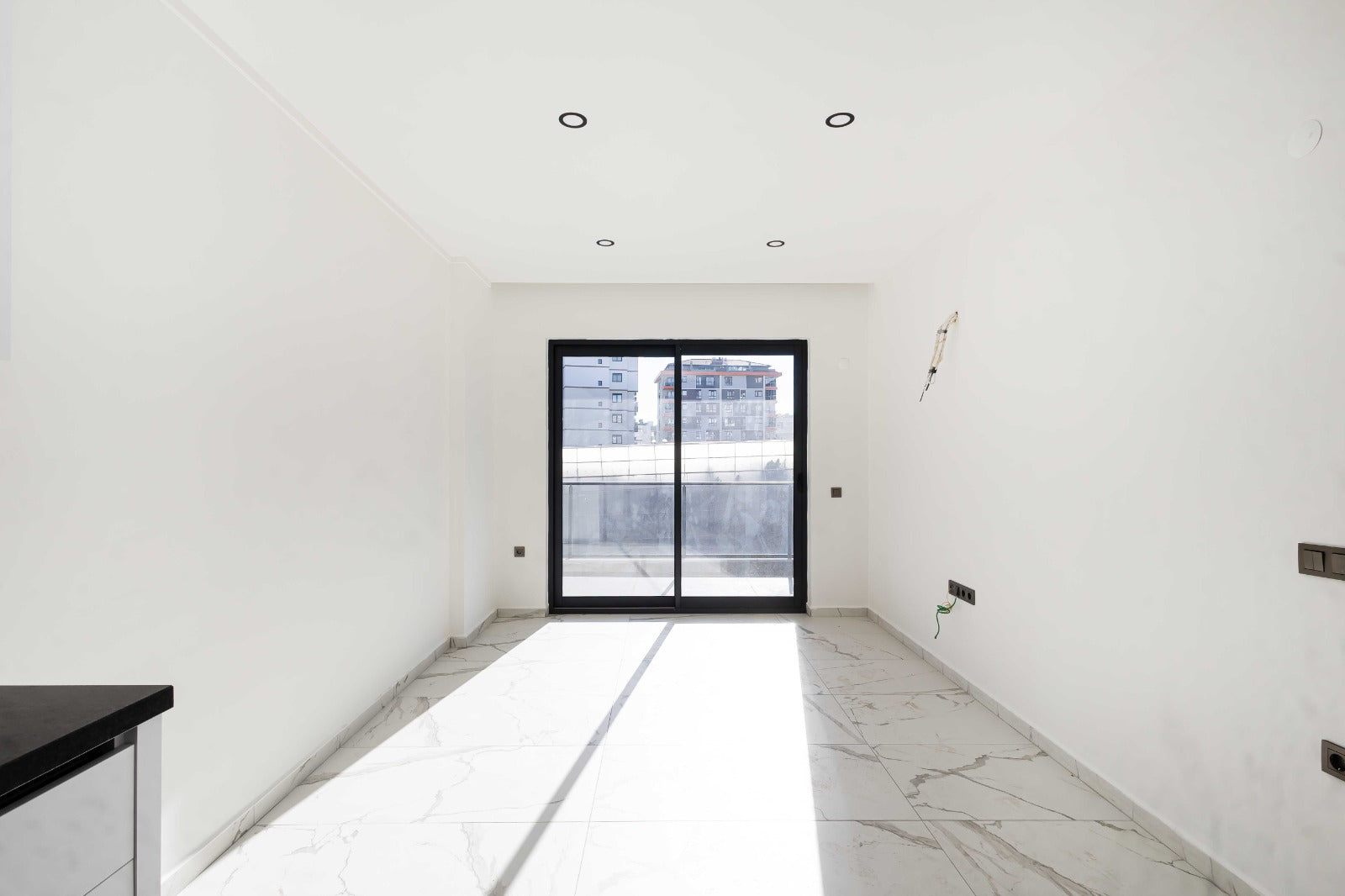 LUXUS 1+1 NEUBAUWOHNUNG WOHNKOMPLEX ANTALYA ALANYA AVSALLAR